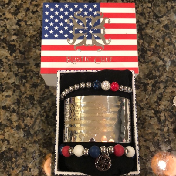 Rustic Cuff - American Set - Picture 6 of 8